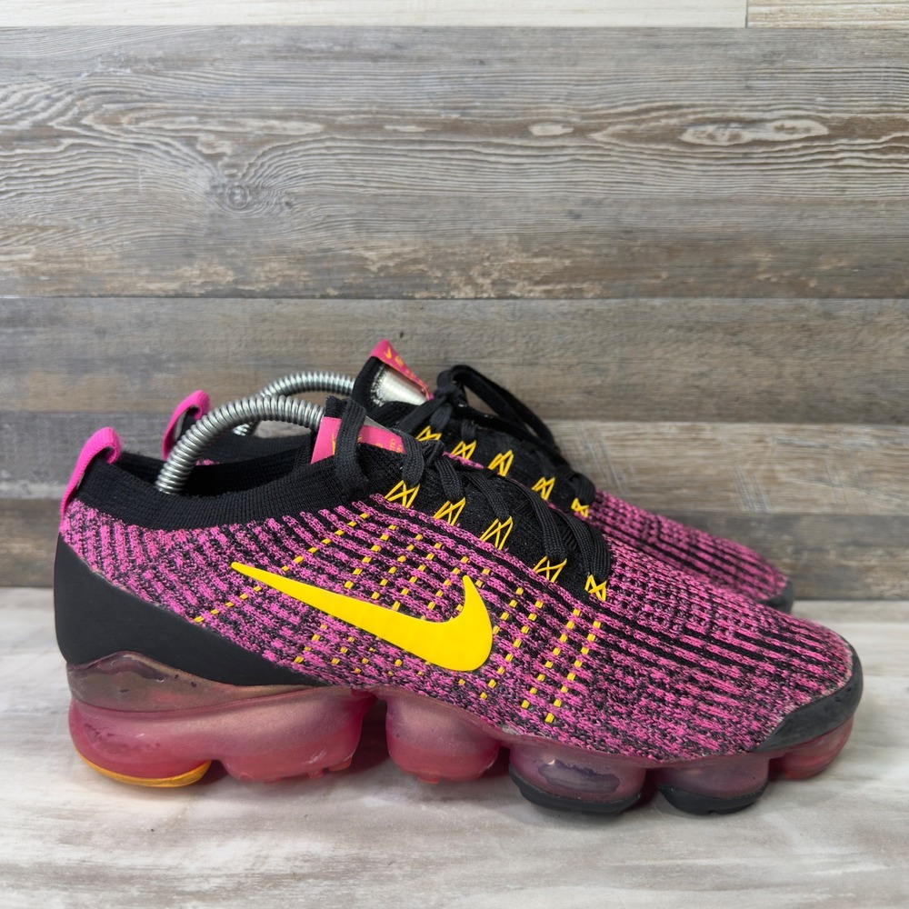 Nike Air VaporMax Flyknit 3 Women Size 10 Running Shoes Laser Fuchsia AJ6910-600